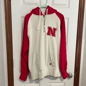 Colosseum Athletics Nebraska Huskers Ivory, Red & Black 1/4 Zip Hoodie Men’s Lg